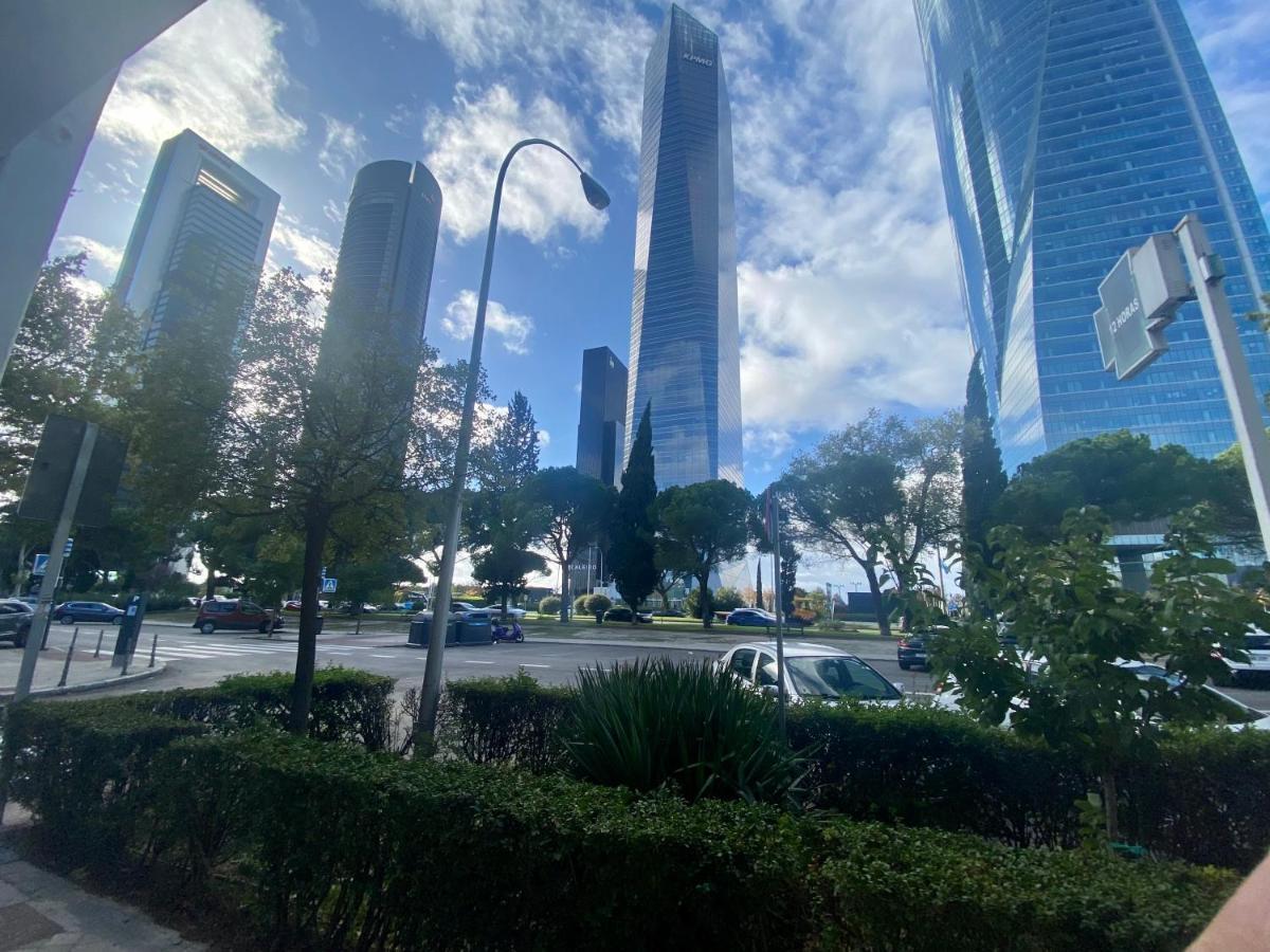 Chamartin De Frente A 4 Torres Apartment มาดริด ภายนอก รูปภาพ
